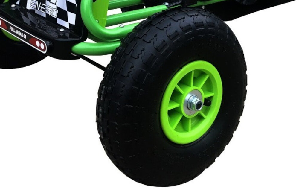 Gokart na pedały ENERO 01 Zielony zbliżenie na koło pompowane gumowe opony z bieżnikiem przyczepność sterowność ryzyko poślizgu jest mniejsze