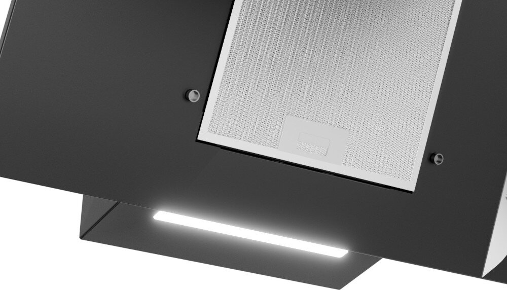 Czarny okap kuchenny z metalowym filtrem i podświetleniem LED. Na filtrze widoczny jest napis \'AKPO\'.