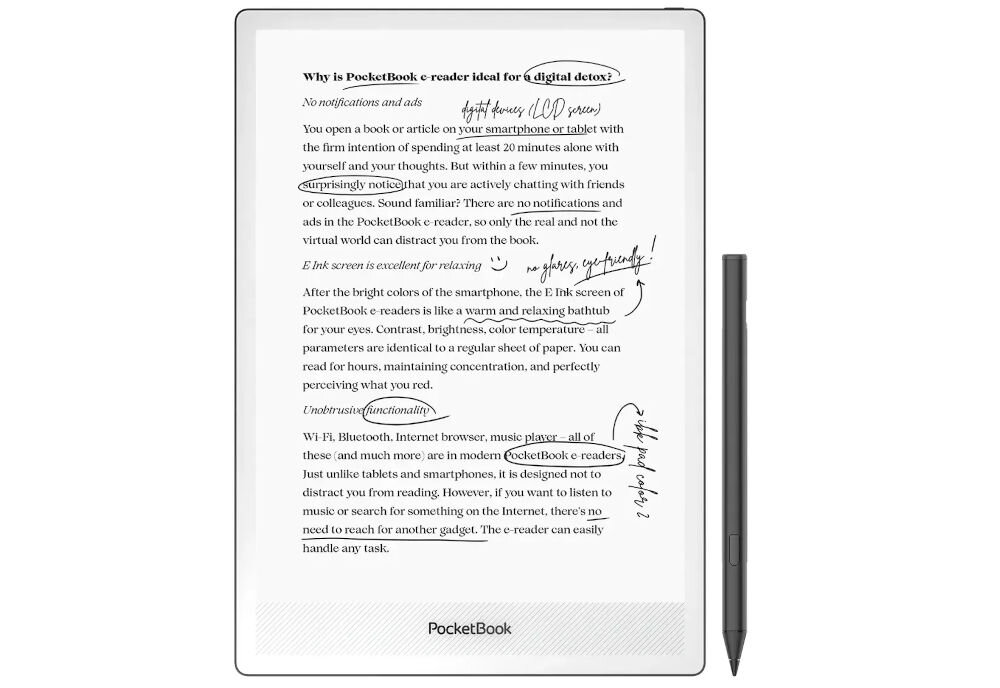 Czytnik e-booków z wyświetlonym tekstem na ekranie, obok znajduje się rysik. Na dole urządzenia widoczne jest logo \'PocketBook\'.