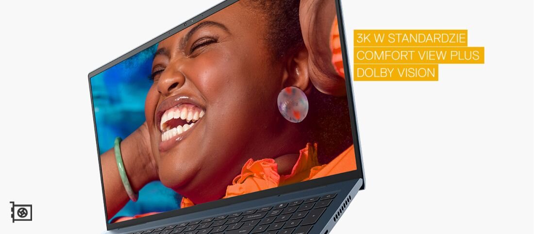 Na obrazie widoczny jest laptop z ekranem wyświetlającym uśmiechniętą osobę. Obok znajduje się tekst: \'3K W STANDARDZIE COMFORT VIEW PLUS DOLBY VISION\'.