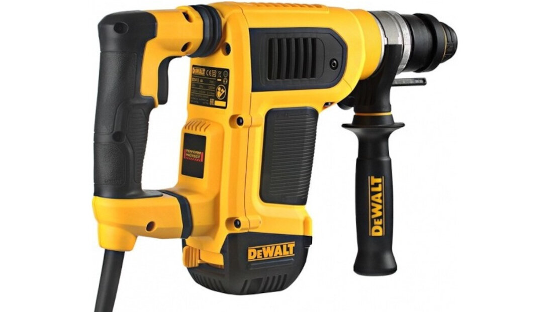Młotowiertarka DEWALT D25413K moc energia otwory parametry
