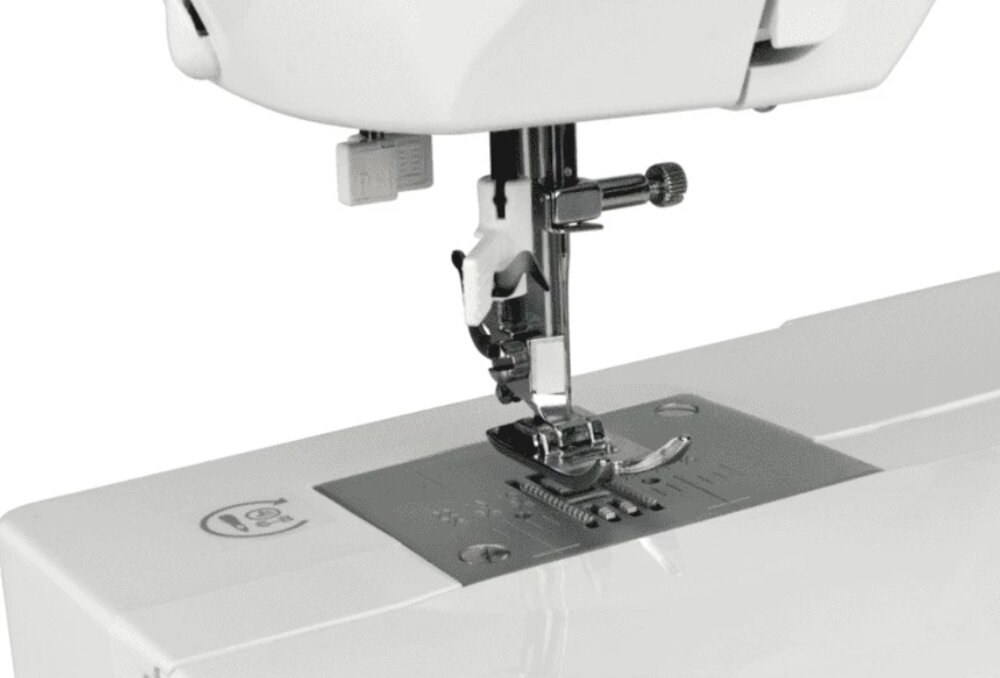 Maszyna do szycia SINGER 6680 oswietlenie lampa LED energooszczedna uzytkowanie