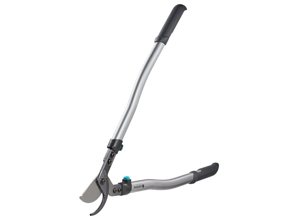 Sekator ręczny GARDENA Premium 700 B 8710-20 rozłożony sekator na białym tle długość 700 mm cięcie wyżej położonych gałęzi waga 1,253 kg długość ostrzy 90 mm stalowa konstrukcja trwałość precyzyjne działanie