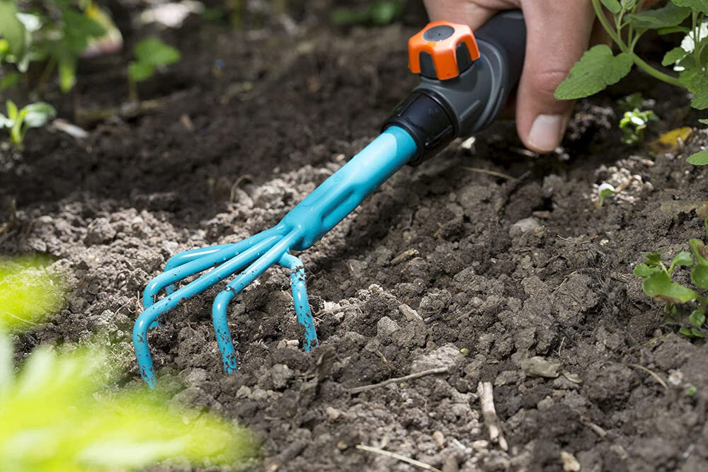 Pazurki ogrodnicze GARDENA 8923-20 szerokość 7 cm 5 zębów niewielkie lekkie wygodne w uzyciu grabienie spulchnianie gleby przygotowanie pod uprawy ergonomiczna raczka