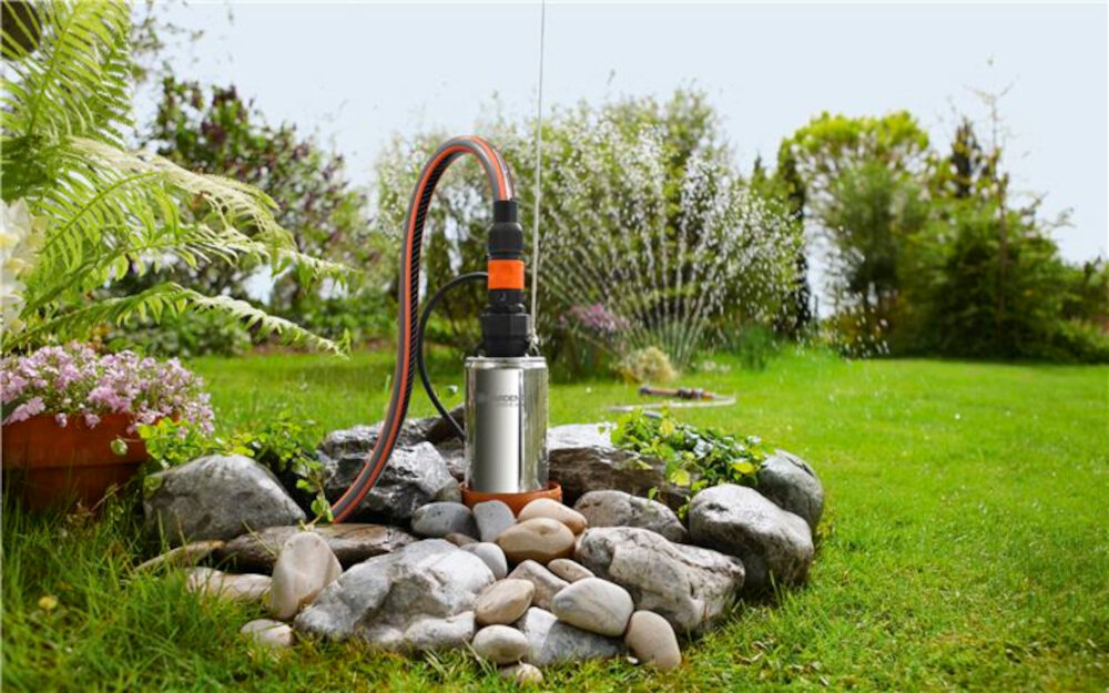 Pompa GARDENA Premium 14922 średnica studni 10 cm głębokość do 20 metrów 7-stopniowy wirnik niski poziom hałasu