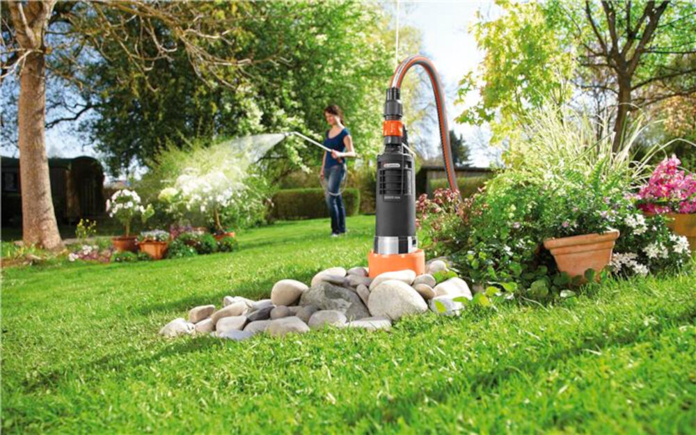 Pompa GARDENA Premium 14922 silnik 950W maksymalna wydajność 600 l/h energooszczędna wydajna doprowadzanie wody do 35°C