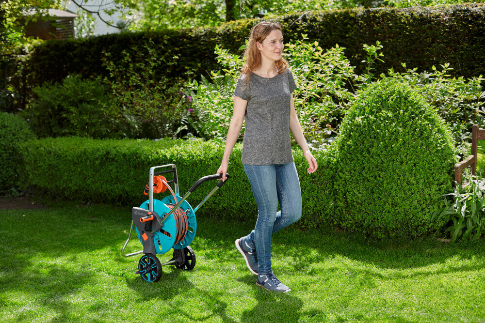 Wózek na wąż GARDENA Aquaroll M Easy 18515-20 dwa kolka miekki uchwyt wygodne przesuwanie