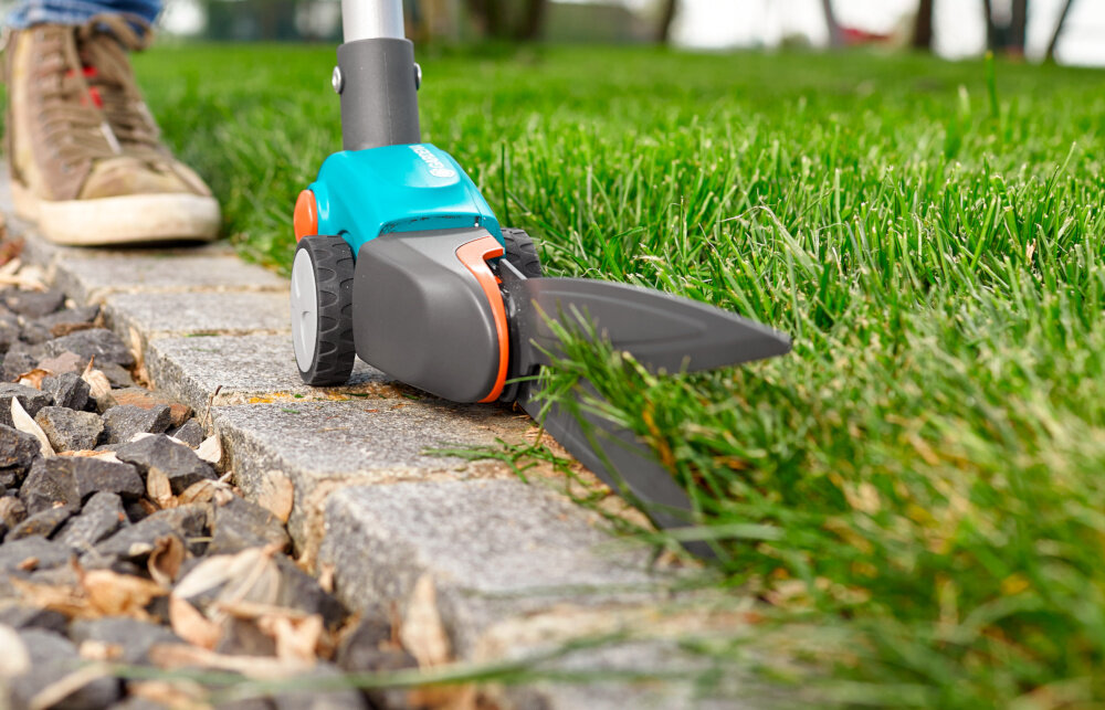 Nożyce do trawy GARDENA 12100-20 ostrze hartowane dlugosc 195 mm powloka antyadhezyjna ostrosc odpornosc na rdze zabrudzenia minimalizuje przywieranie trawy i zanieczyszczen reczny system ciecia