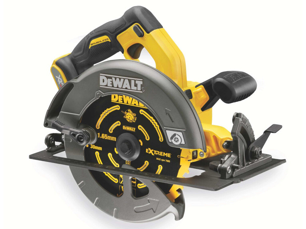 Pilarka tarczowa DEWALT DCS575N rękojeść wyprofilowana pokryta antypoślizgowym tworzywem