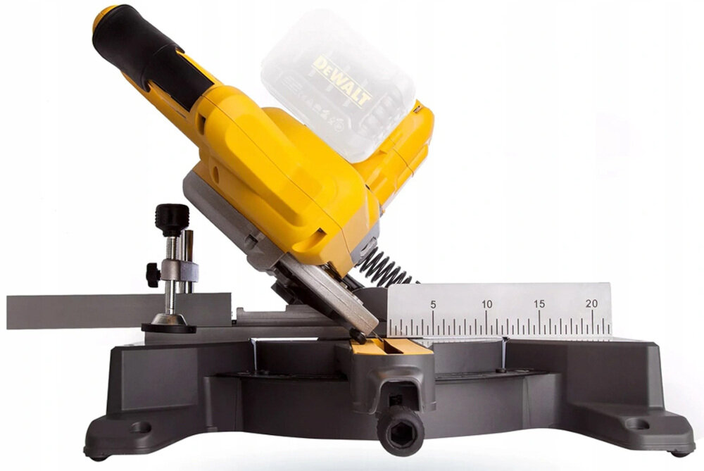 Pilarka ukosowa DEWALT DCS777N latwe przenoszenie uzytkowanie zalety