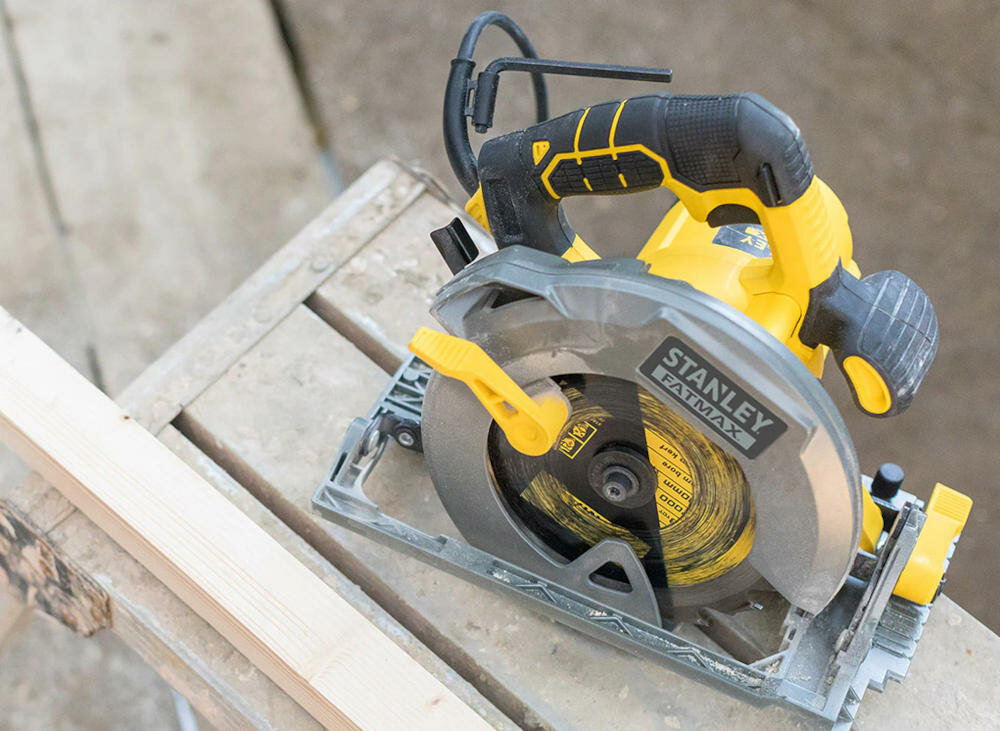 STANLEY-FME301K pilarka adapter odsysanie pył system ustawianie głębokość cięcie komfort praca