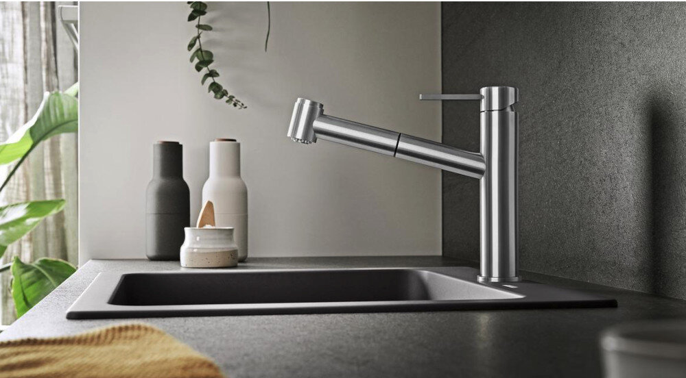 Bateria BLANCO Ambis-S 523119 Stal szlachetna wizualizacja kuchnia blat zlewozmywak czarny miska kubek książka deska czajnik Tradycyjnie i elegancko wylewka obrotowa 360° Jednodźwigniowa stojąca