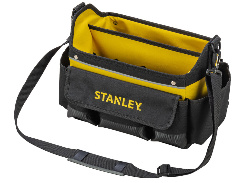 Torba narzędziowa STANLEY STST1-70718 torba na białym tle widoczna od przodu pod skosem z wytrzymałej tkaniny 600x600 Denier odporność na przetarcia i uszkodzenia mechaniczne pozwala na intensywne użytkowanie w warsztacie i w terenie konstrukcja utrzymuje kształt