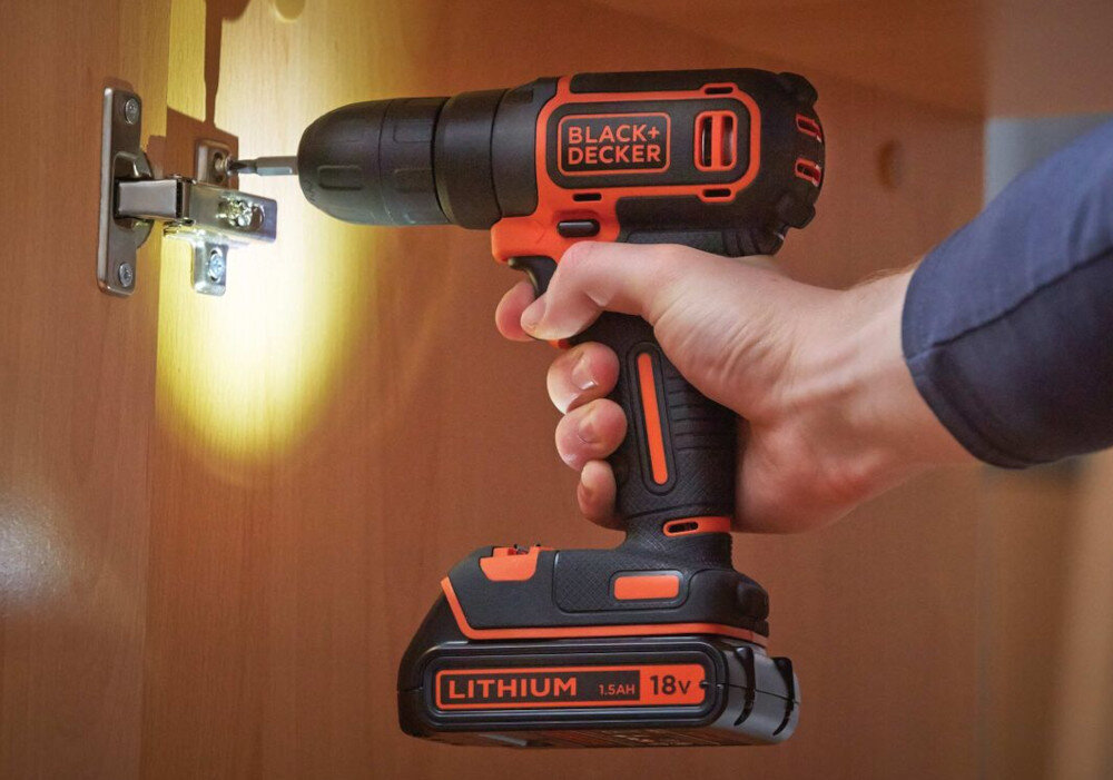 Wiertarko-wkrętarka BLACK&DECKER BDCDC18K dioda LED uchwyt na bity