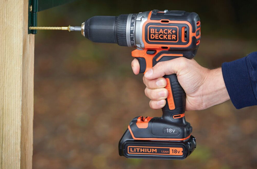 Wiertarko-wkrętarka BLACK&DECKER BL186KB-QW solidny uchwyt kompaktowa konstrukcja do użytkowania w profesjonalnych warsztatach w warunkach domowych ergonomiczna rękojeść pokryta antypoślizgowym tworzywem