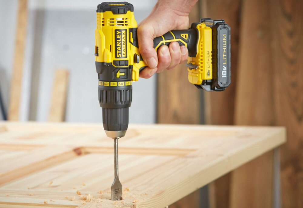 Wiertarko-wkrętarka STANLEY FatMax FMCK625D2A + zestaw bitów 22-pozycyjne ustawienie momentu obrotowego 3 tryby pracy wiercenie z udarem wiercenie bez udaru wkręcanie ze sprzęgłem maksymalna średnica wiercenia w drewnie do 38 mm w metalu i stali do 15 mm