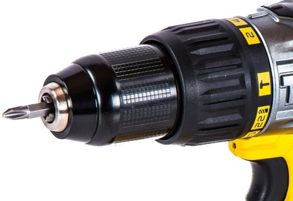 Wiertarko-wkrętarka STANLEY FatMax FMCK625D2A + zestaw bitów szybkomocujący uchwyt wiertarski 13 mm z automatyczną blokadą wrzeciona uchwyt magnetyczny