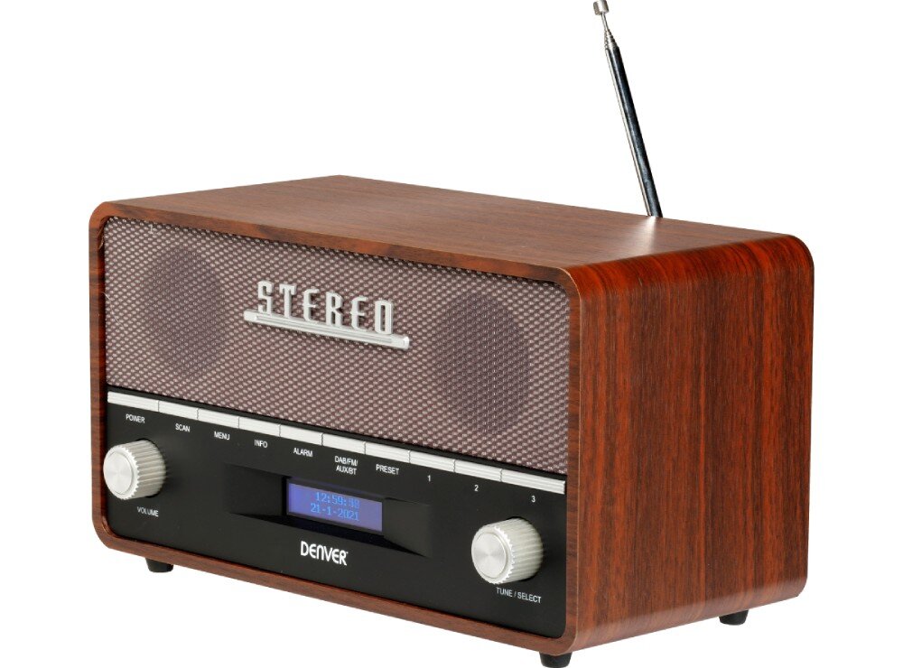 Radio o drewnianej obudowie z widoczną anteną i napisem \'STEREO\' na przedniej kratce. Na panelu znajduje się wyświetlacz z datą \'12-5-2021\' oraz logo \'DENVER\'.