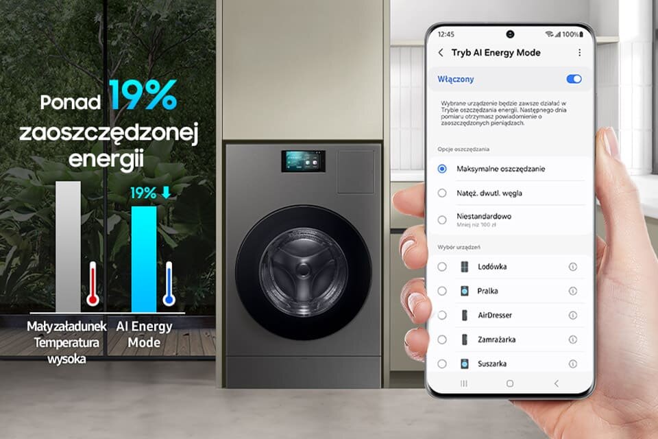 ai energy mode umożliwia oszczędzanie energii zużywanej przez pralko-suszarkę Samsung WD18DB8995BZT2 Obraz przedstawia pralko-suszarkę z wyświetlaczem oraz dłoń trzymającą smartfon z włączonym trybem \'AI Energy Mode\'. Obok widoczny jest wykres z napisem \'Ponad 19% zaoszczędzonej energii\'.