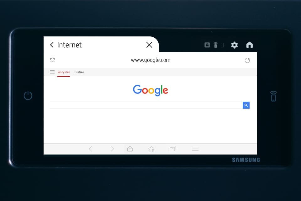 ekran przeglądarka internetowa Ekran urządzenia wyświetla przeglądarkę internetową z otwartą stroną www.google.com. Na dole ekranu widoczne jest logo Samsung.