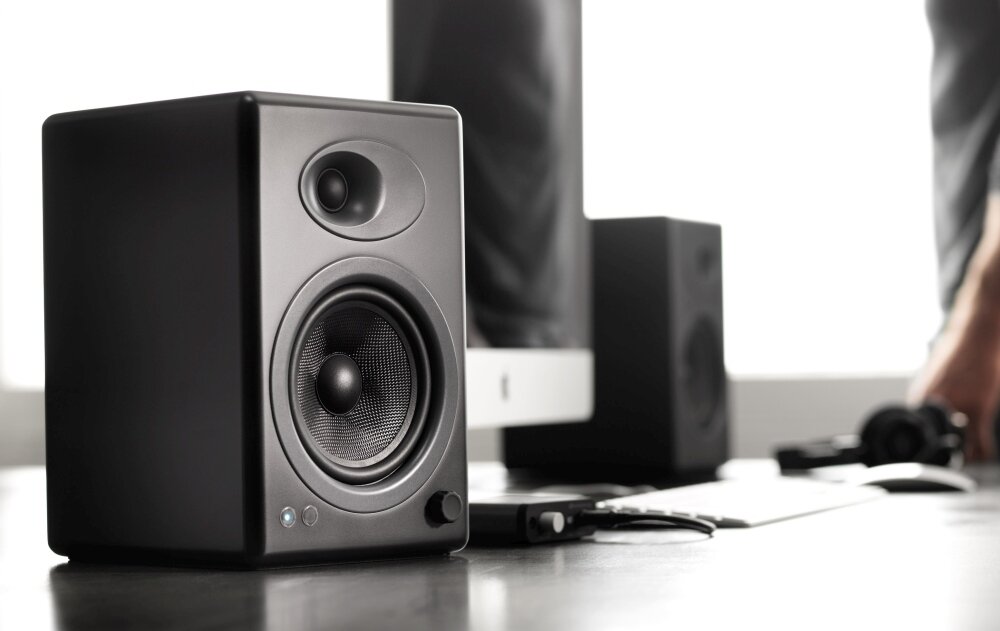 Kolumny głośnikowe AUDIOENGINE A5+ Impedancja kolor kolumny wykonanie brzmienie moc obsługa