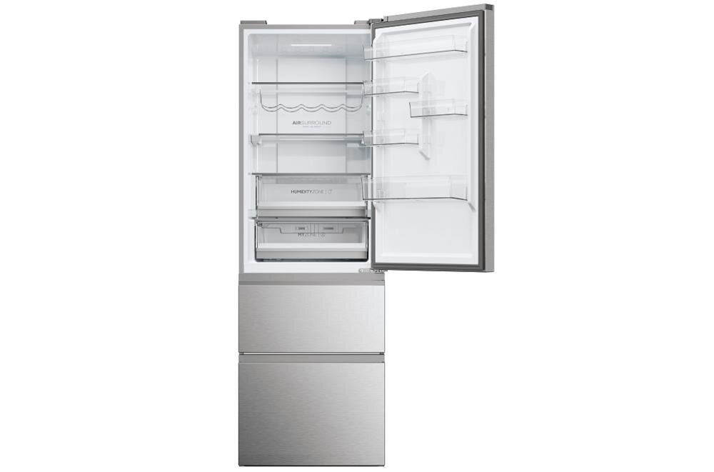 Srebrna lodówka z otwartymi drzwiami, ukazująca wnętrze z półkami i szufladami. Widoczne napisy: \'MULTI AIR FLOW\' i \'HUMIDITY ZONE\'.
