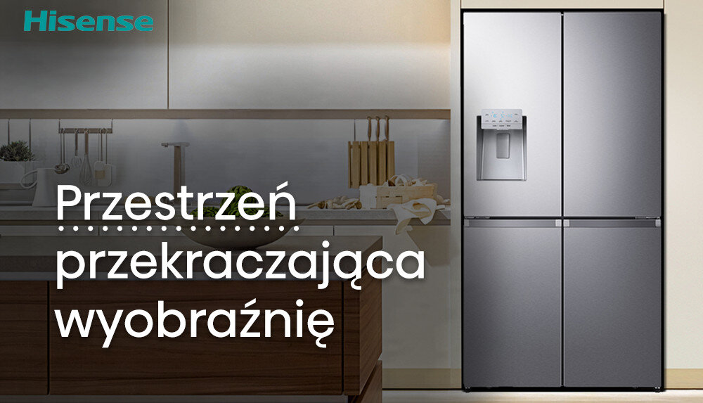 Srebrna lodówka z kostkarką stoi w nowoczesnej kuchni. Na obrazie widoczny jest tekst: \'Przestrzeń przekraczająca wyobraźnię\' oraz logo Hisense.
