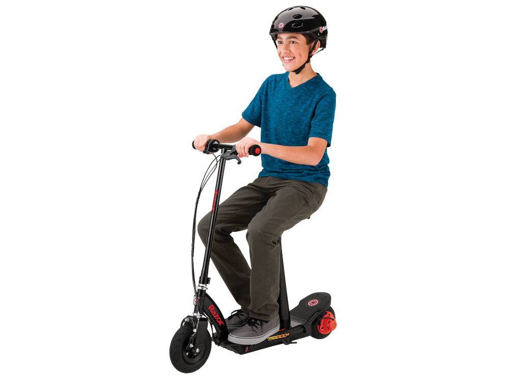 Hulajnoga elektryczna RAZOR E100 S Power Core Czarno-czerwony innowacyjna dla dzieci od 8 roku zycia maksymalna waga do 54 kg ekologiczna przemiszczanie sie bez nakladu sil mala bezpieczna