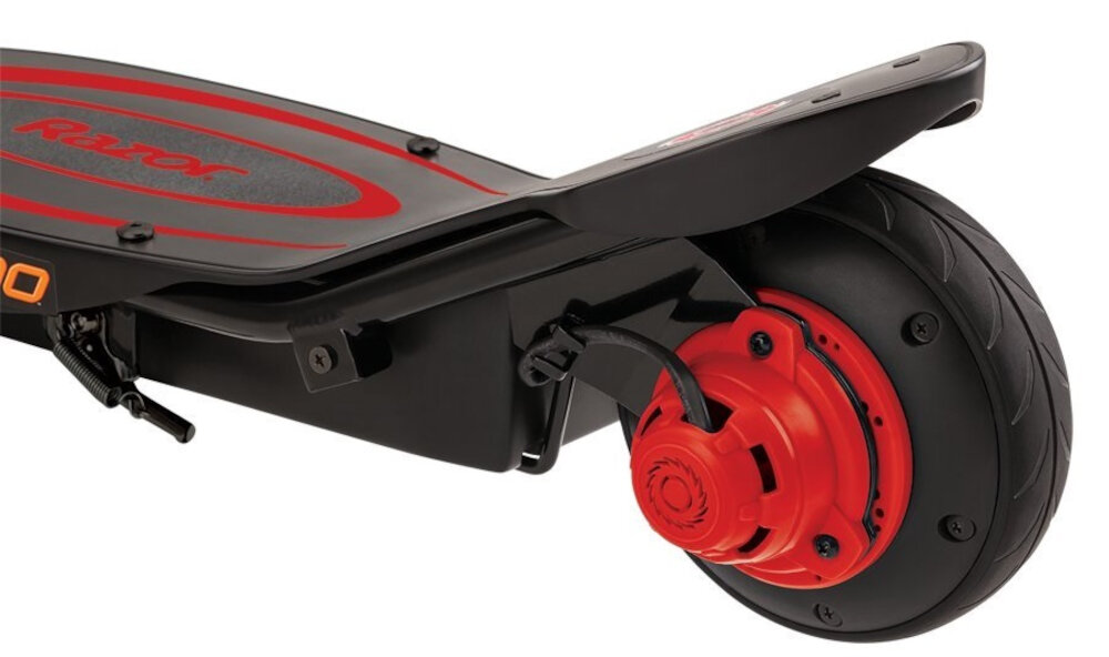 Hulajnoga elektryczna RAZOR E100 S Power Core Czarno-czerwony silnik moc 100 W w tylnym kole technologia Power Core predkosc do 17 km/h czas jazdy do 60 minut wydajna bateria 2 x 12 V zasieg do 15 km czas ladowania okolo 6 godzin
