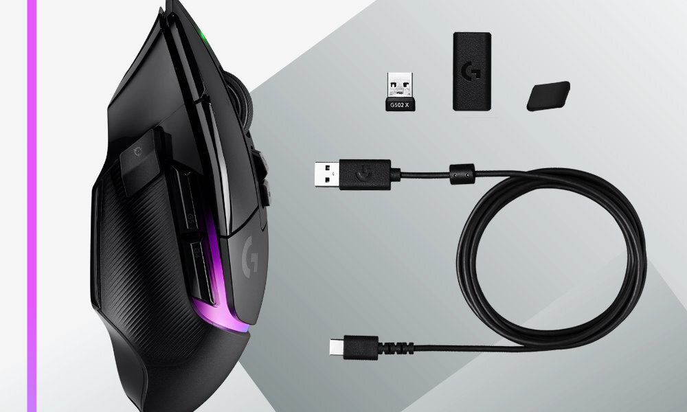 Na obrazie widoczna jest czarna mysz komputerowa z podświetleniem RGB oraz akcesoria: kabel USB, adapter USB z napisem \'G502 X\', oraz dwa małe elementy. Logo producenta jest widoczne na myszy i adapterze.