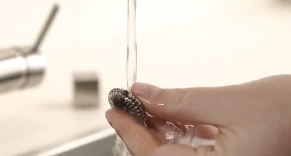 Spieniacz ADHOC MS10 Stalowy Łatwe czyszczenie wystarczy opłukać elementy pod wodą  włożyć mieszadło do zmywarki higiena