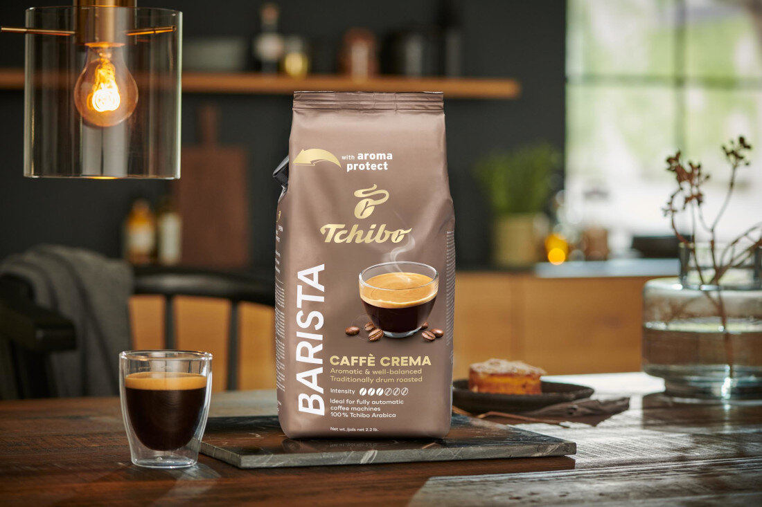 Kawa ziarnista TCHIBO Barista Cafe Crema Arabica 1 kg 100% arabika kawa z wyselekcjonowanych ziaren arabiki z wyżyn Ameryki Łacińskiej skład smak aromat czas palenia naturalne nuty smakowe kawy