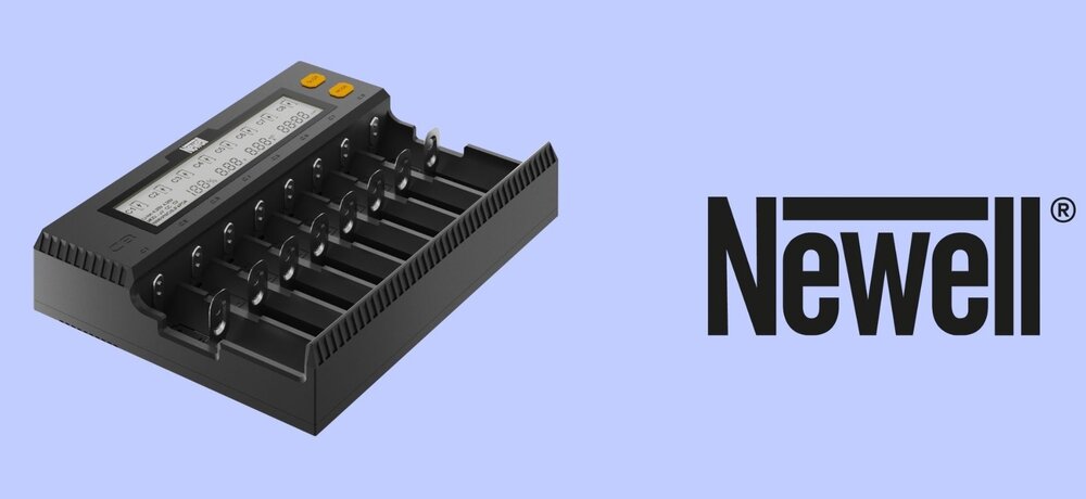 Ładowarka Newell Smart C8 do akumulatorów NiMH/Li-Ion baner z ładowarką C8 lekko pochyloną 