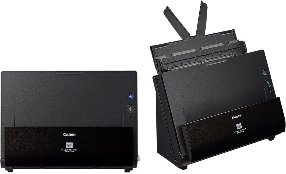 Skaner CANON imageFORMULA DR-C225II Dwa ujęcia czarnego skanera biurowego na białym tle. Po lewej widok od frontu z widocznymi przyciskami zasilania i startu po prawej stronie. Po prawej skaner pokazany pod kątem z rozłożonym podajnikiem papieru i wysuniętymi prowadnicami, cechy, konstrukcja, prowadzenie papieru