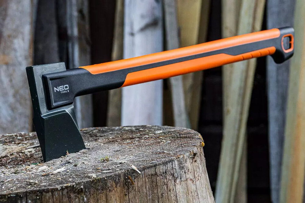 Siekiera uniwersalna NEO 27-031 0.95 kg mala poreczna wszechstronnosc precyzja
