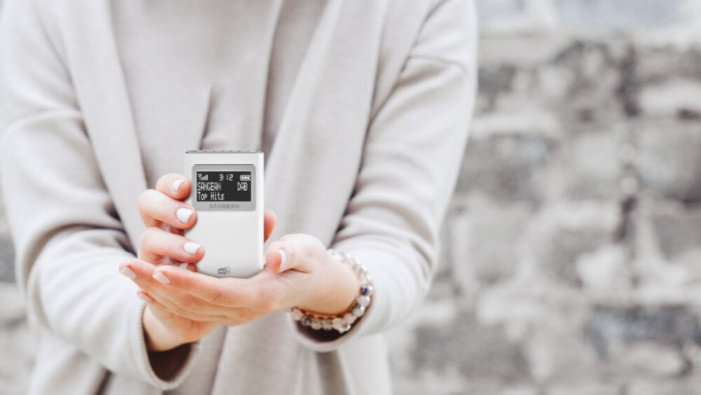 Radio SANGEAN DPR-39  - design