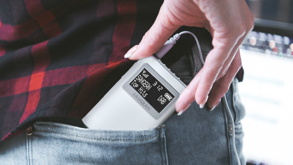 Radio SANGEAN DPR-39  - zasilanie