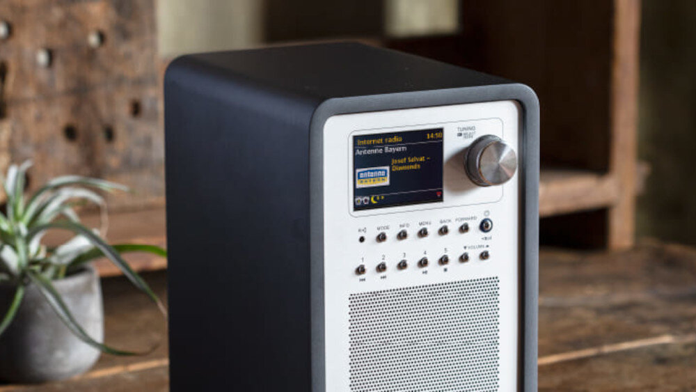 Radio SANGEAN WFR-70 - design