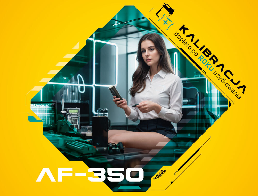 Alkomat ALCOFORCE AF-350 grafika przedstawiona na żółtym tle kobieta siedząca przy biurku trzyma alkomat w ręku kalibracja po ok roku