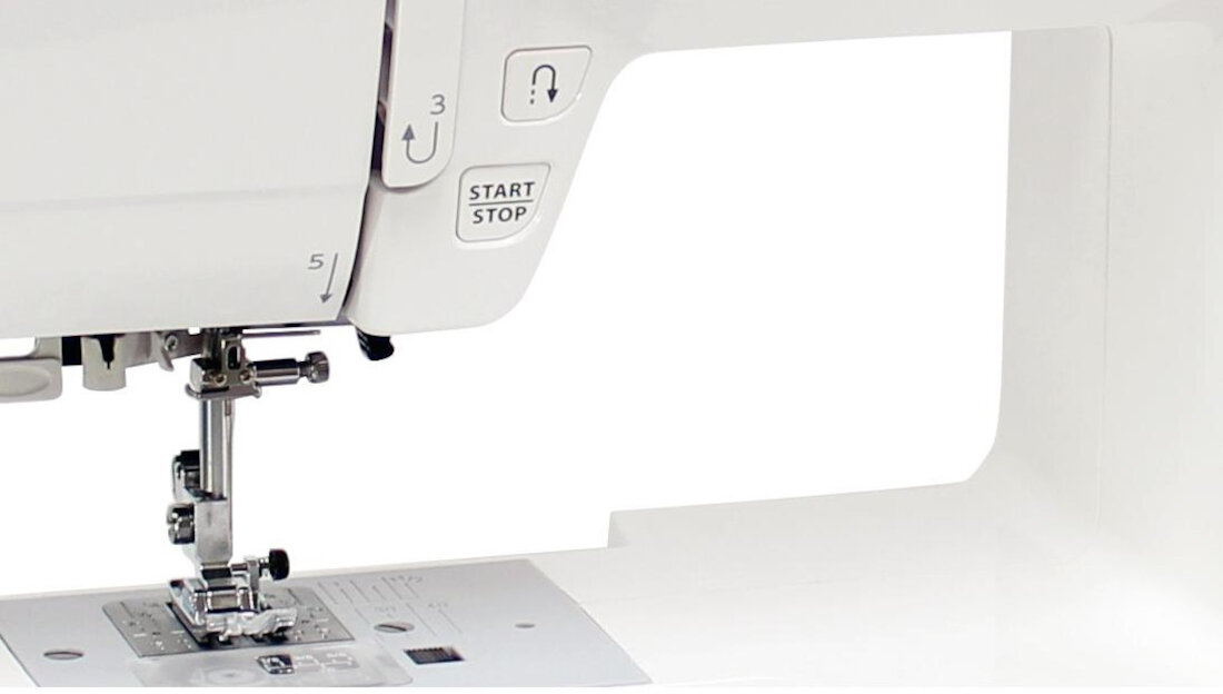 Maszyna do szycia JANOME J30 udogodnienia zalety wyposazenie funkcja szycia wstecz