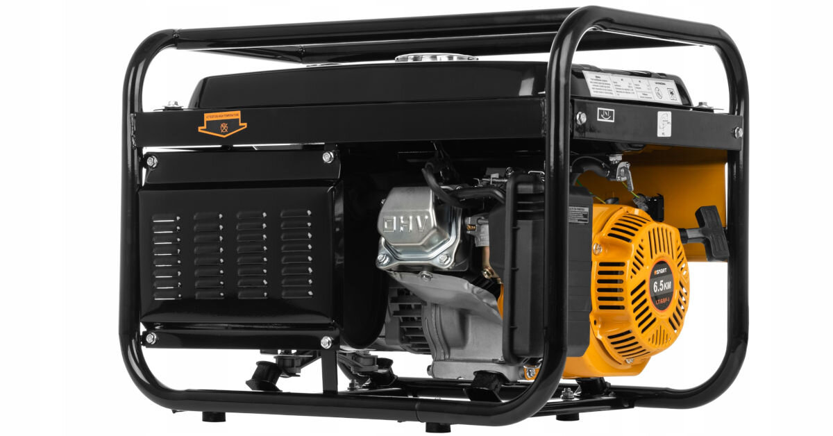 Agregat prądotwórczy SMART SM-01-3600A, mobilność, głośność, obudowa, elementy, sterowanie, Agregat stoi pionowo, pokazany od strony filtra, ustawiony na wprost lewo skos na białym tle