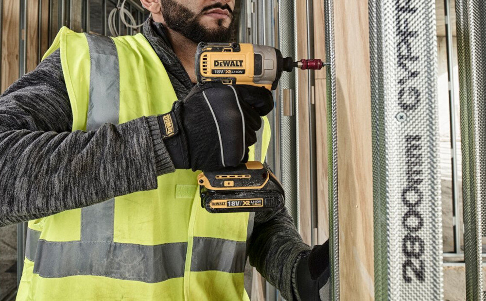 Zestaw Combo DEWALT DCK2060S3T zakrętarka udarowa DCF787 silnik bezszczotkowy o zwiększonej żywotności mocno zwarta konstrukcja