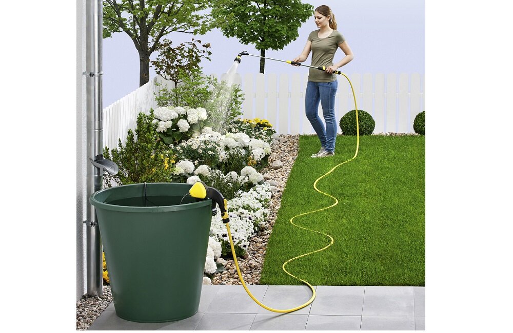 Pompa KARCHER BP 1 Barrel Prosta skuteczna praca do zasysania wody z beczek moc 400 W wąż o regulowanej długości