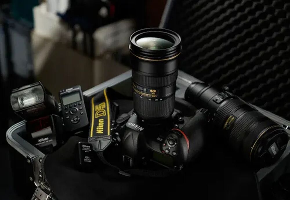 Nikon SB-5000 system chłodzenia 100 błysków seria zdjęć wydajność fotografia reportaż
