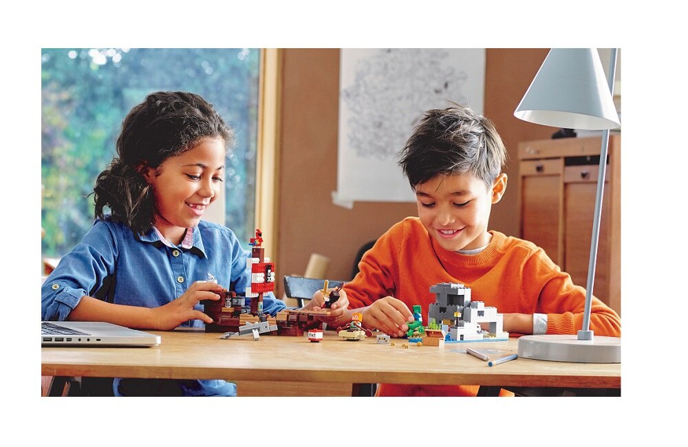 LEGO Minecraft Przygoda na statku pirackim 21152 kreatywna zabawa klocki figurki