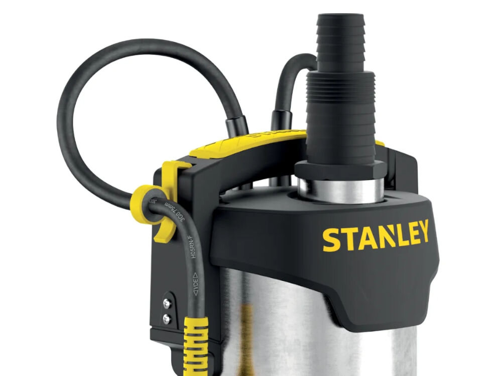 Pompa do wody STANLEY SXUP750XCE elektryczna, moc, stal nierdzewna, cząsteczki, średnica, na białym tle zbliżenie na górną partię pompy do wody