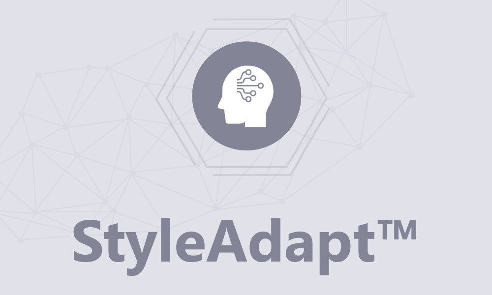 Grafika przedstawia logo z symbolem głowy z obwodami elektronicznymi oraz tekst \'StyleAdapt™\'.