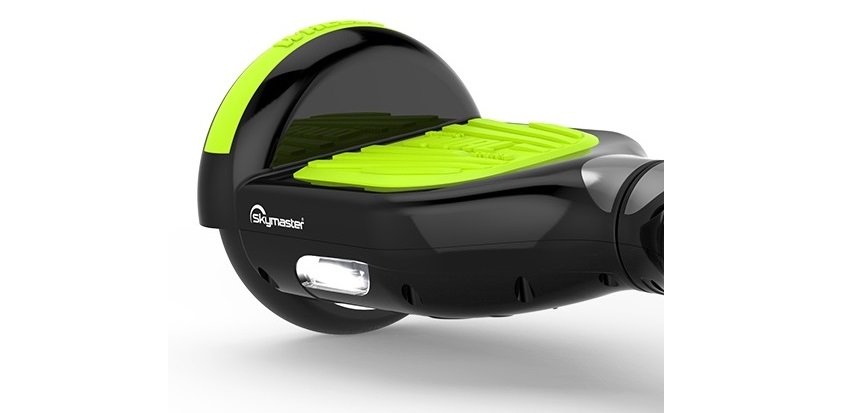 Elektryczna deskorolka hoverboard SKYMASTER Wheels 7 Lark Czarno-zielony widok skos zoom lewy