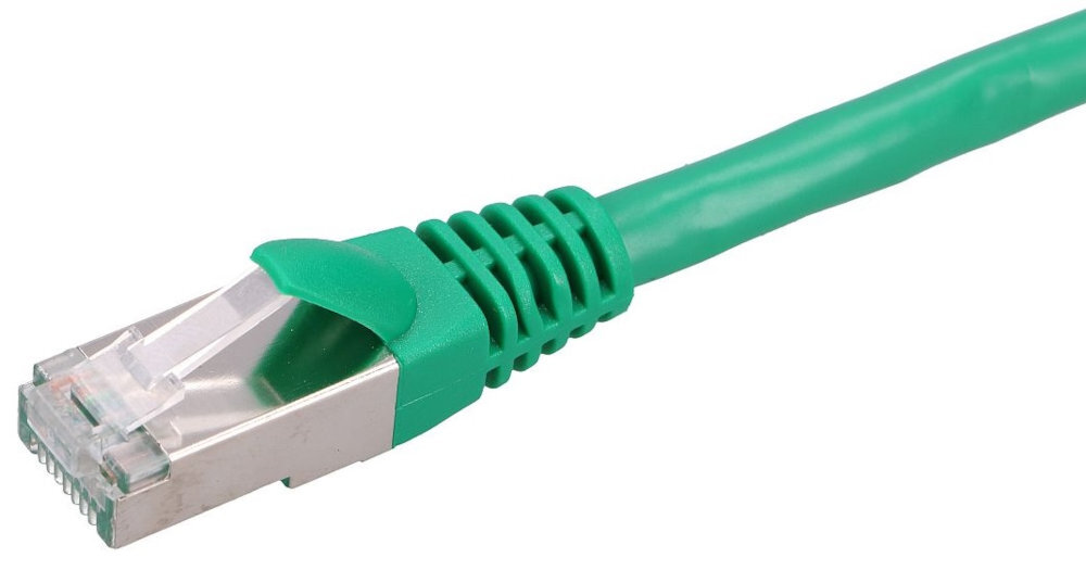 EXTRALINK Kabel RJ-45/RJ-45 Extralink Cat 6A SFTP ekranowane, pozłacane wtyki RJ45 czterożyłowy przewód miedzi  standardzie PoE Solidna konstrukcja - wtyczka rj-45 na białym tle