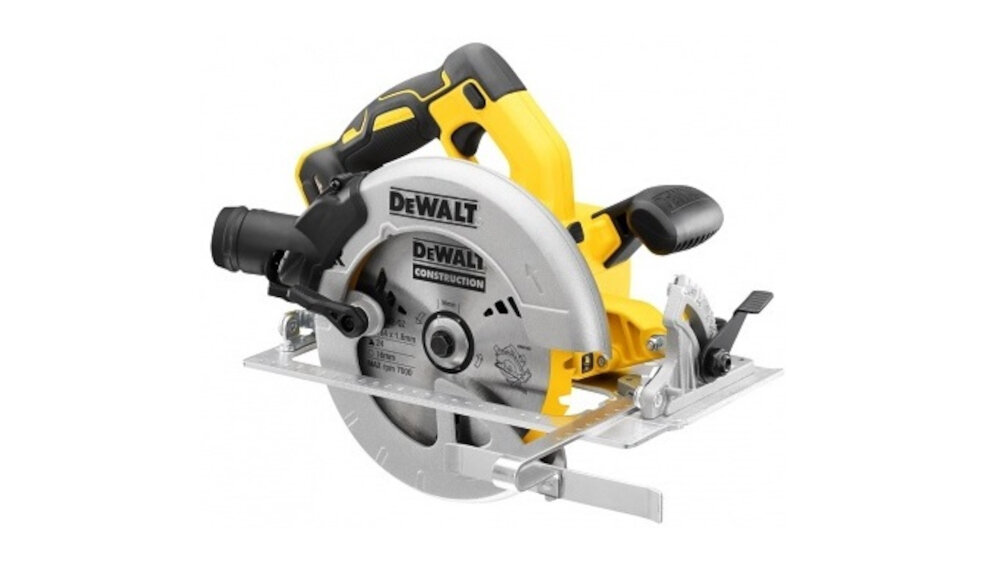 Na obrazie widoczna jest pilarka tarczowa w kolorze żółto-czarnym z logo \'DEWALT\' na obudowie. Narzędzie posiada metalową tarczę i uchwyt z ergonomicznym kształtem.